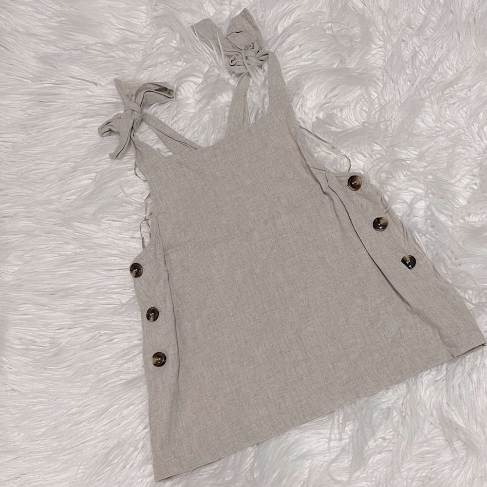 6𝒇𝒐𝒓$50 TOPSHOP Tie-up sleeve Cream too Size4